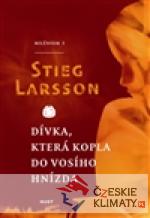 Dívka, která kopla do vosího hnízda