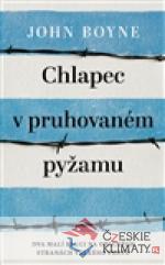 Chlapec v pruhovaném pyžamu