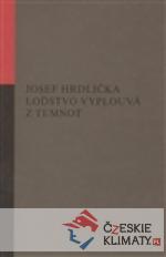 Loďstvo vyplouvá z temnot